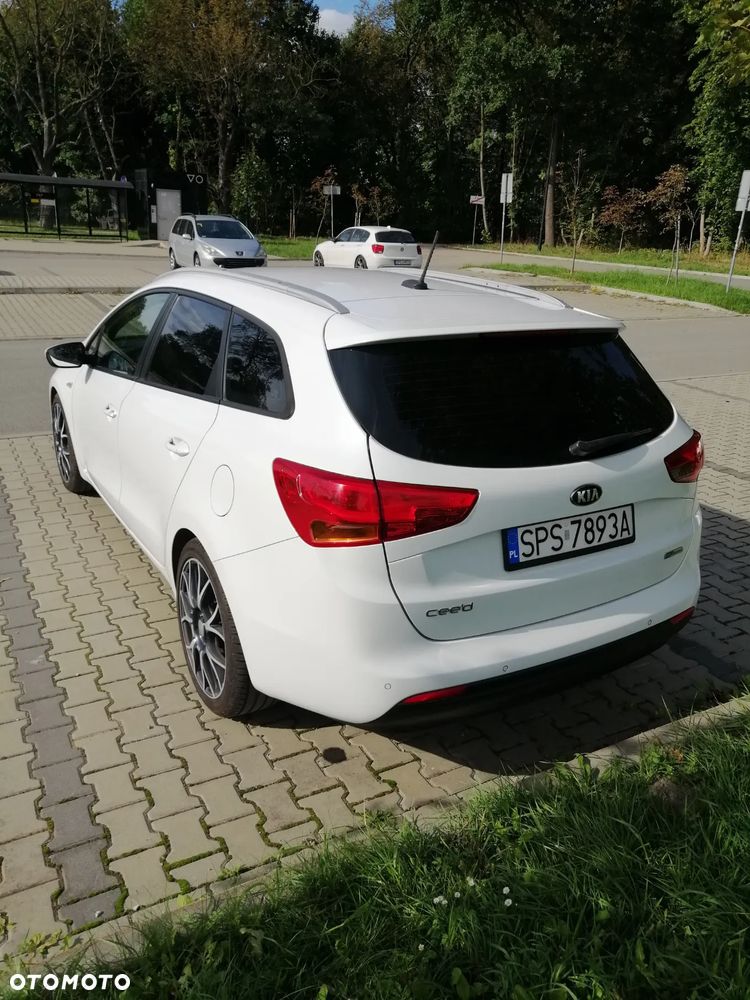 Kia Ceed Cee'd 1.6 GDI M - 7