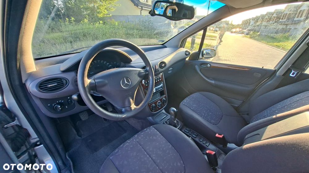 Mercedes-Benz Klasa A 160 Elegance Piccadilly - 18
