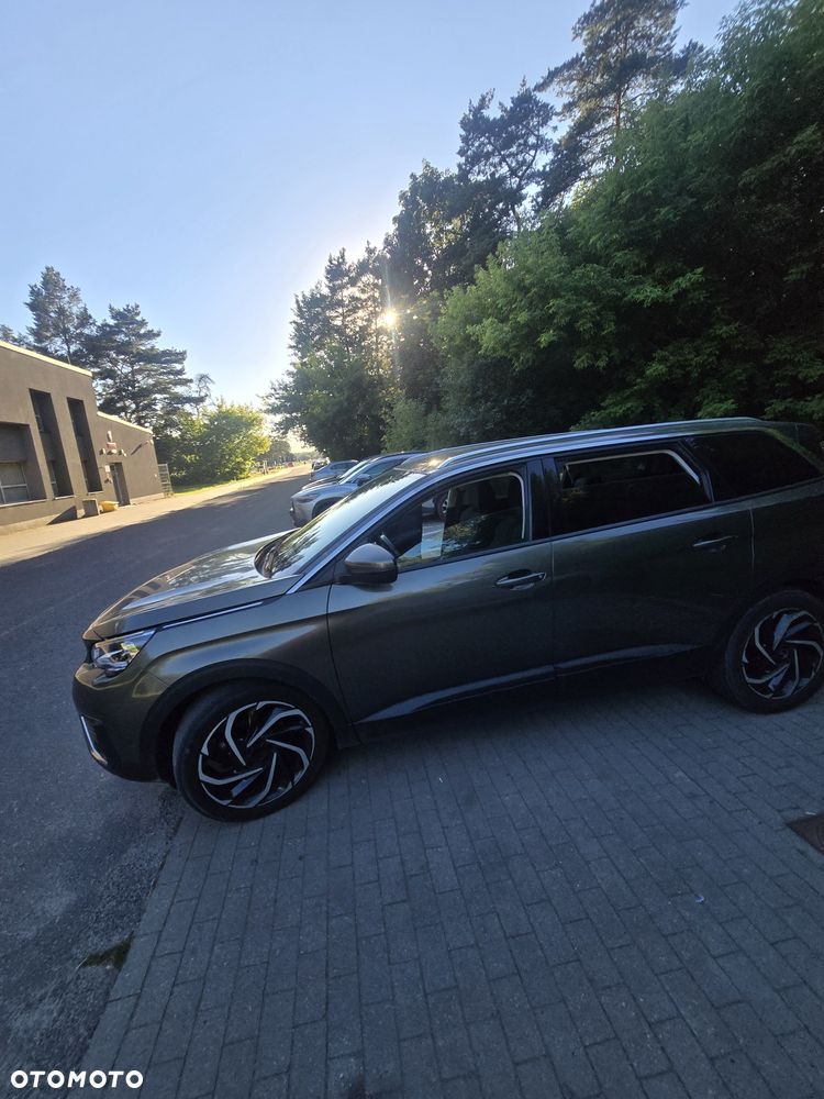 Peugeot 5008 - 3