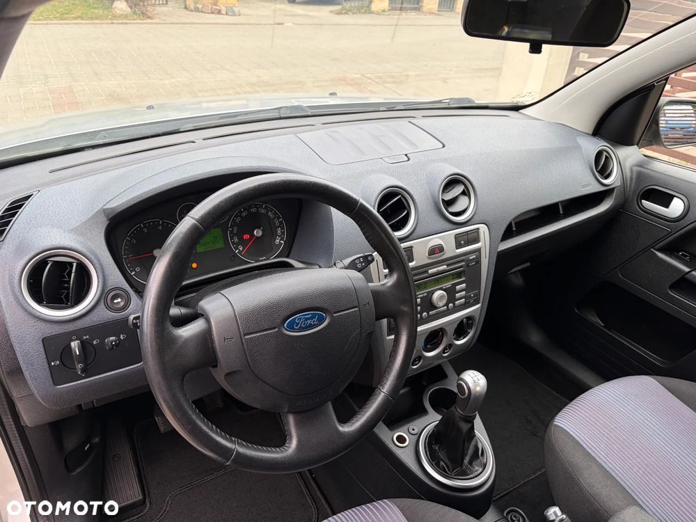 Ford Fusion 1.6 Elegance EU5 - 23