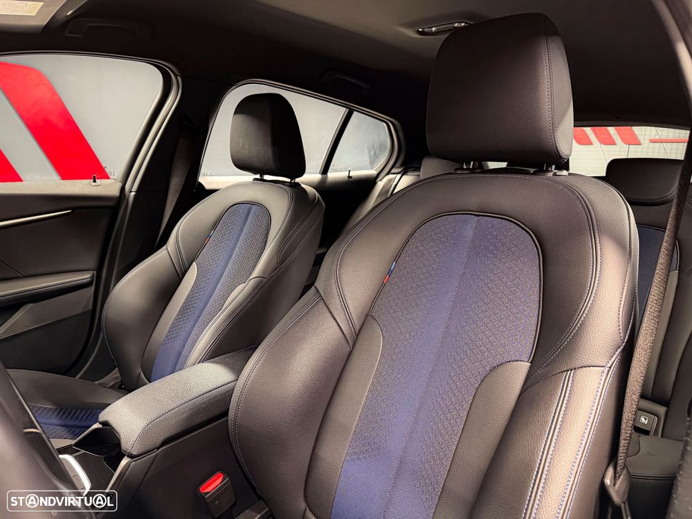 BMW 118 i Pack Desportivo M Auto - 10