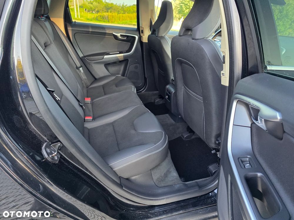 Volvo XC 60 D3 Kinetic - 12