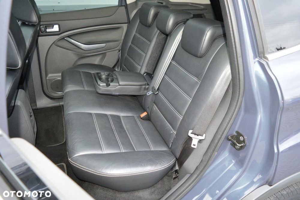 Ford Kuga 2.0 TDCi 2x4 Titanium - 31