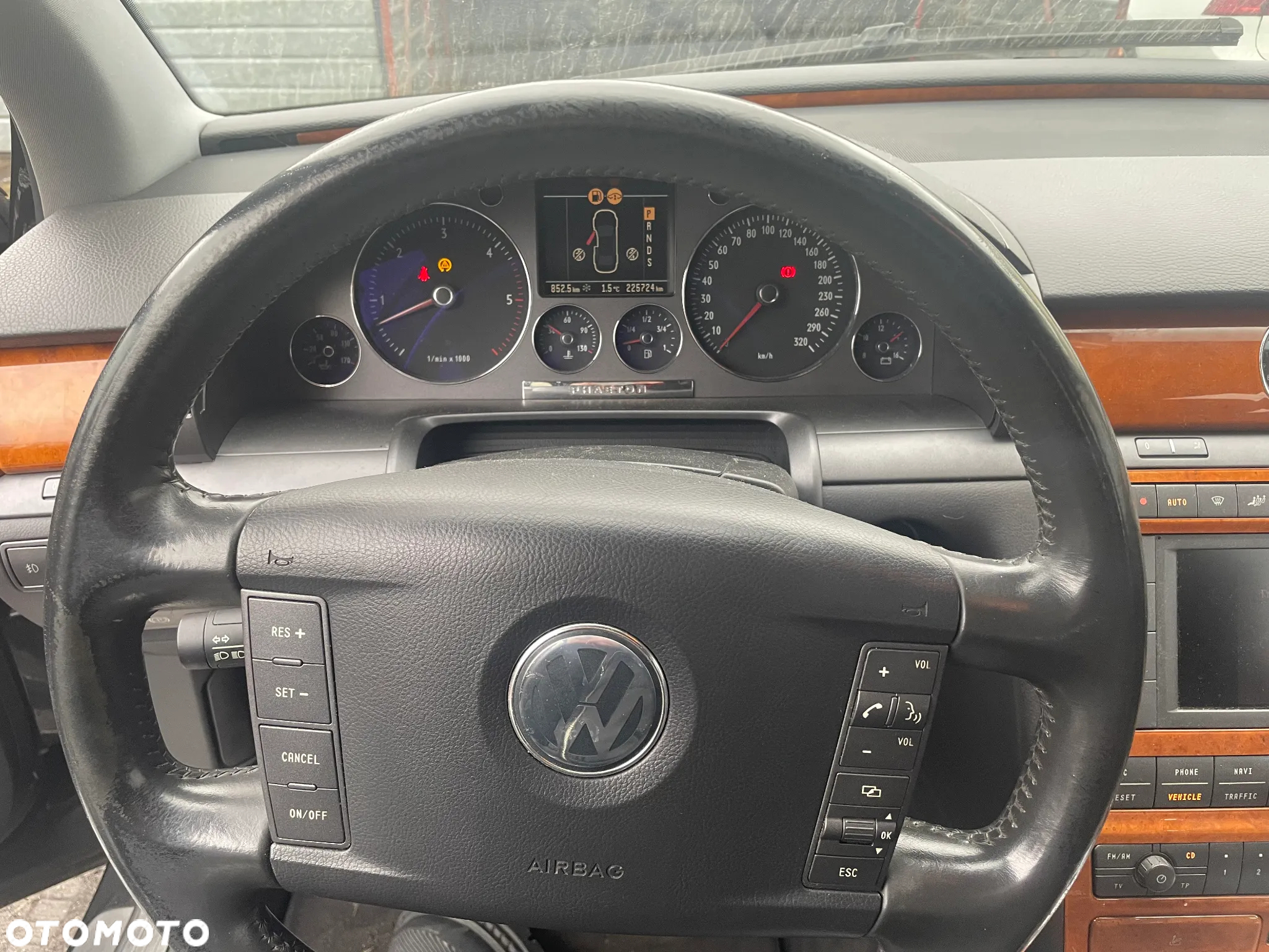 Volkswagen Phaeton 5.0 V10 TDI 4M (5 os) - 23