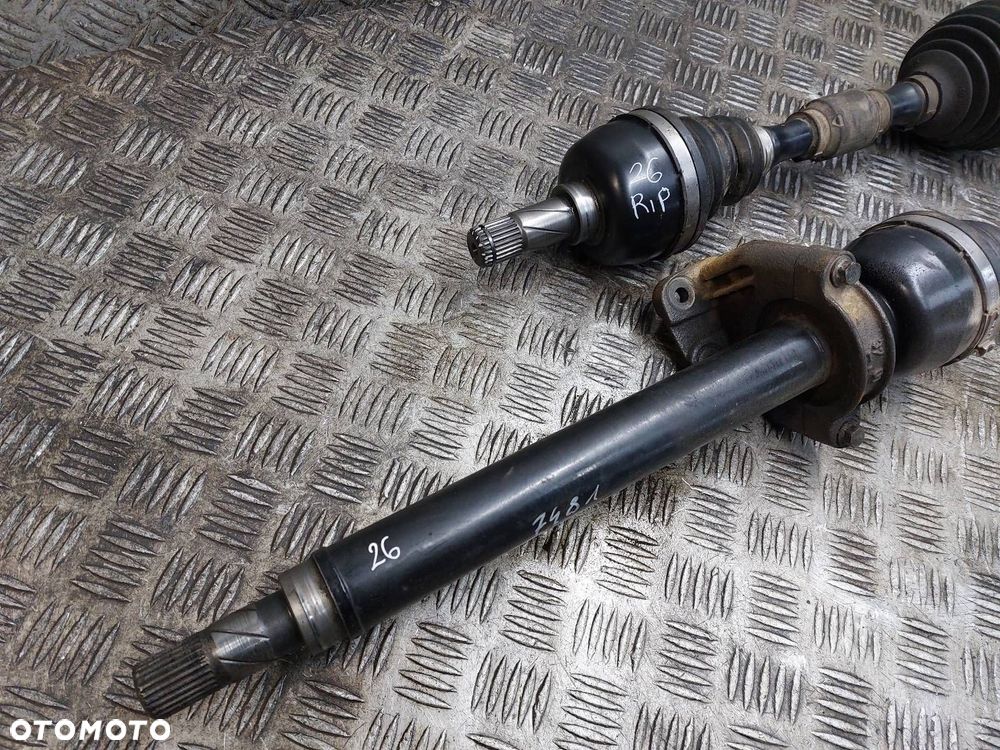 PÓŁOŚ LEWY PRZÓD + PRAWY PRZÓD 5B VOLVO S40 I V40 I 1.9 DI P614084 - 2