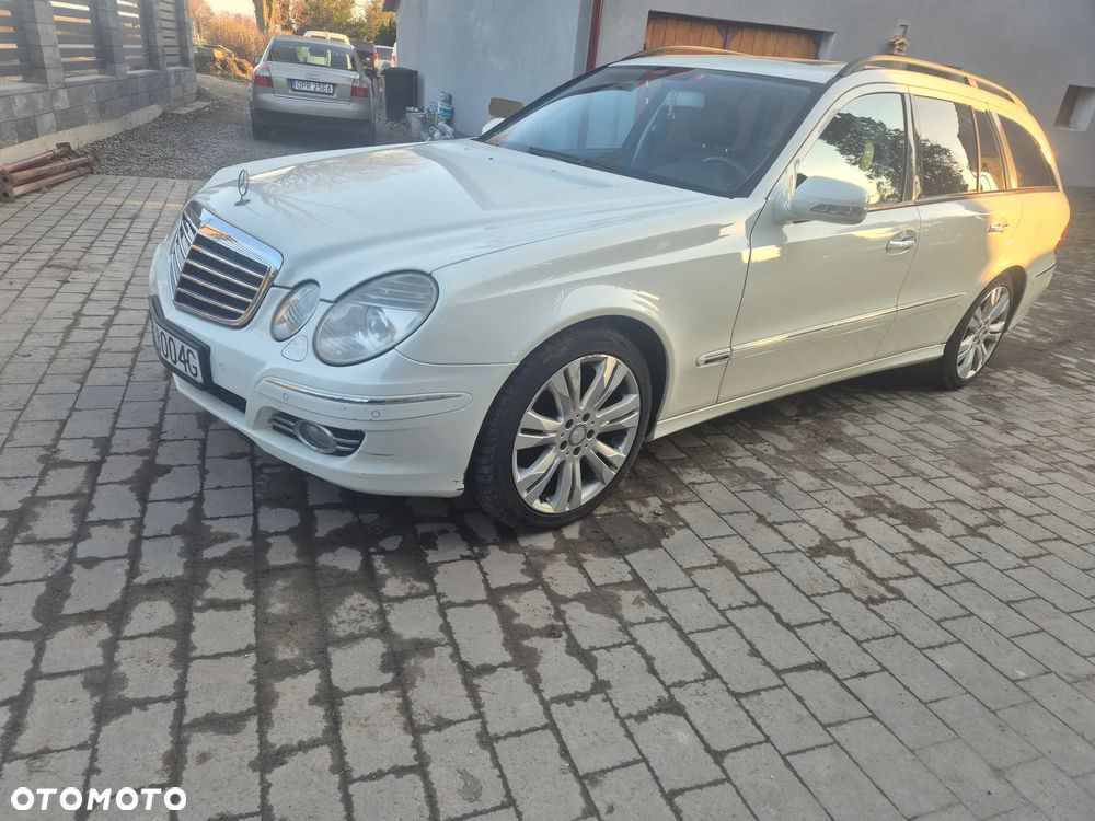 Mercedes-Benz Klasa E 300 BLUETEC 7G-TRONIC Avantgarde DPF - 2