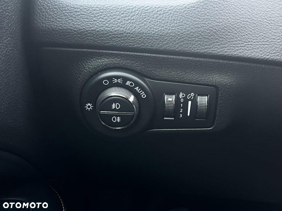 Jeep Compass - 17