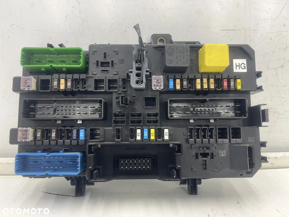 Skrzynka bezpieczników Opel Zafira B 05-14r. 13206759 moduł BSI - 1