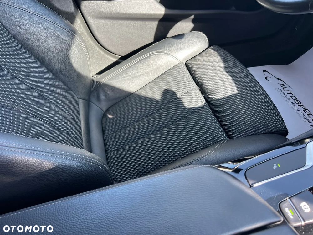 BMW Seria 5 520d Sport Line - 21