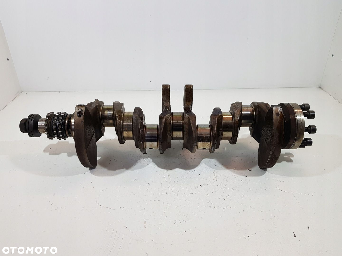 WAŁ KORBOWY W208 W202 R170 2.0 KOMPRESOR 111944 - 2