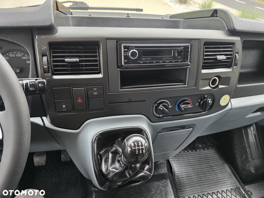 Ford Transit - 18