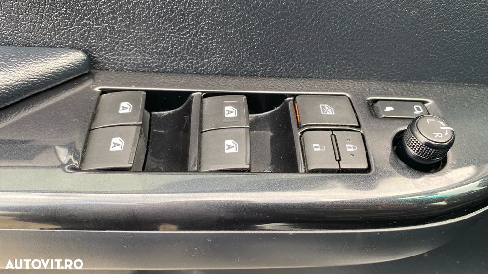 Toyota Hilux 2.8D 204CP 4x4 Double Cab AT Invincible - 11