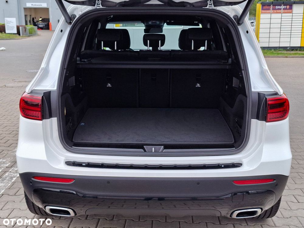 Mercedes-Benz GLB - 40