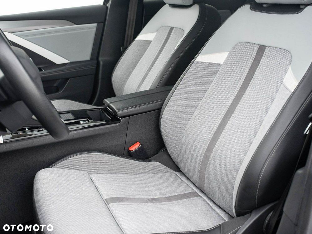 Opel Astra 1.2 T Elegance S&S - 12