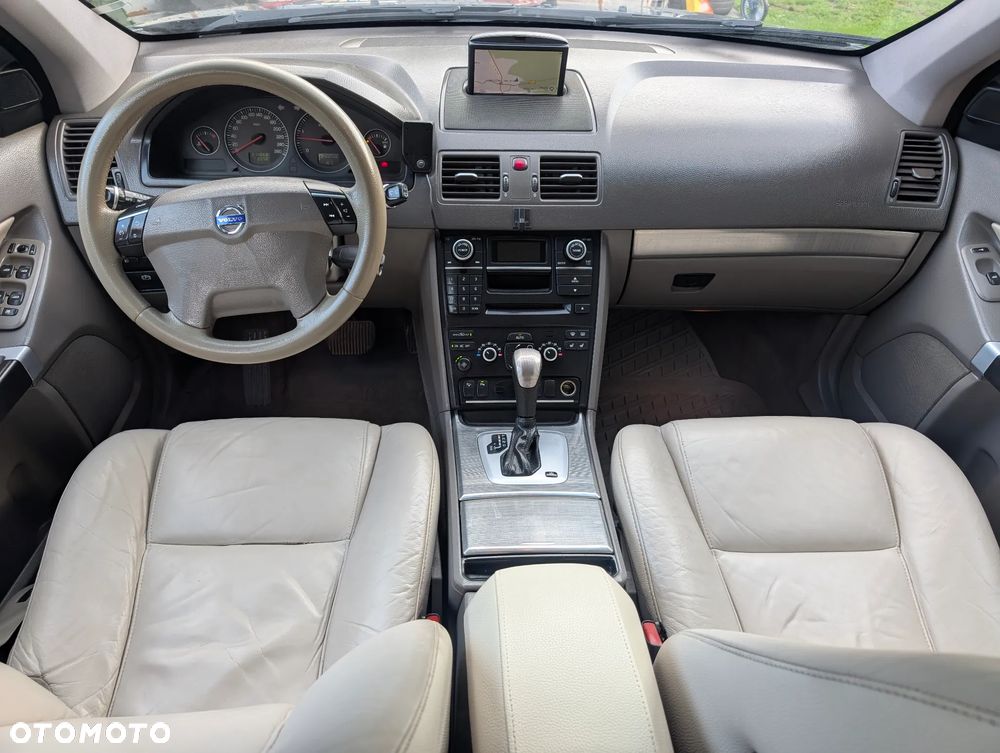 Volvo XC 90 D5 Momentum - 4