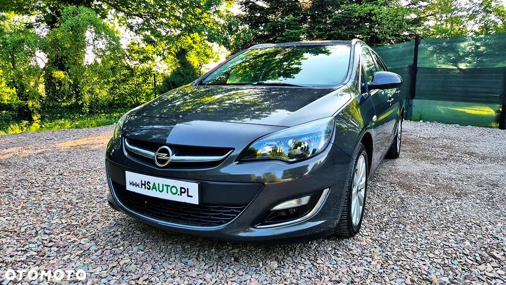 Opel Astra 1.4 Turbo Exklusiv - 28