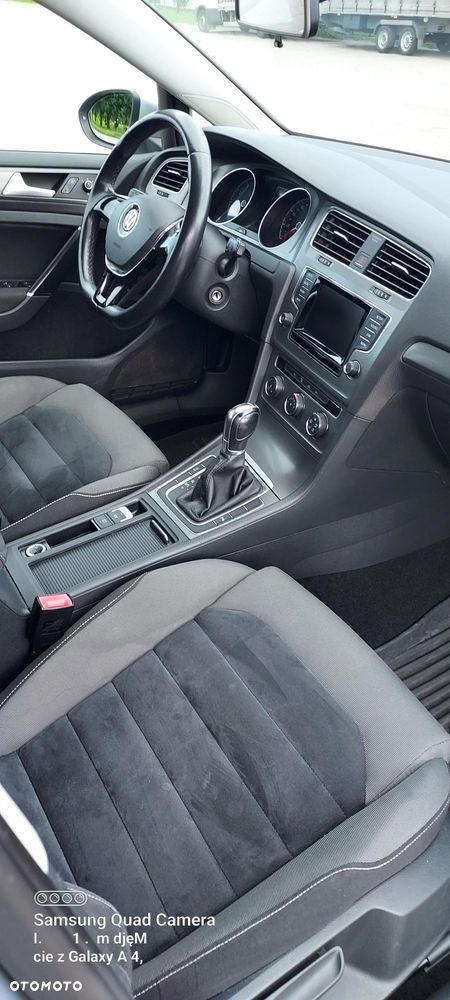 Volkswagen Golf 1.4 TSI BMT Comfortline DSG - 11