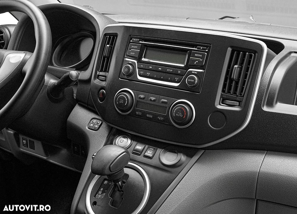 Nissan e-NV200 - 15