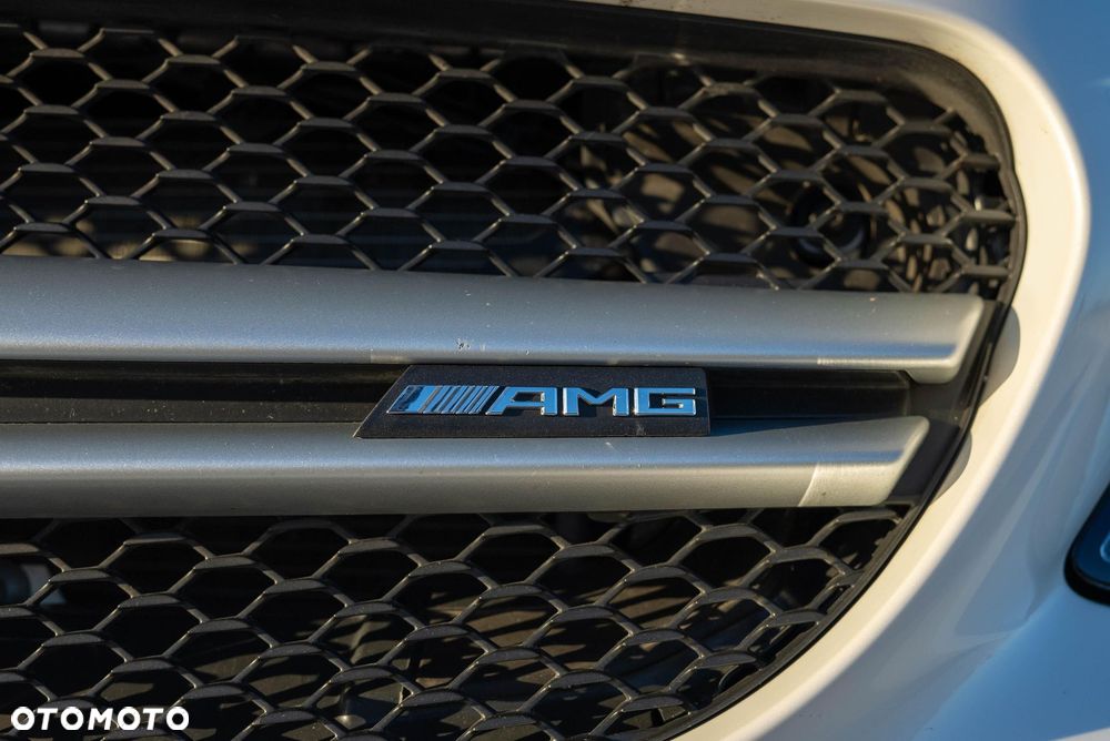 Mercedes-Benz Klasa C AMG 43 4Matic AMG TCT 9G - 25