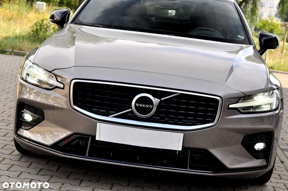 Volvo S60 T5 AWD R-Design - 11