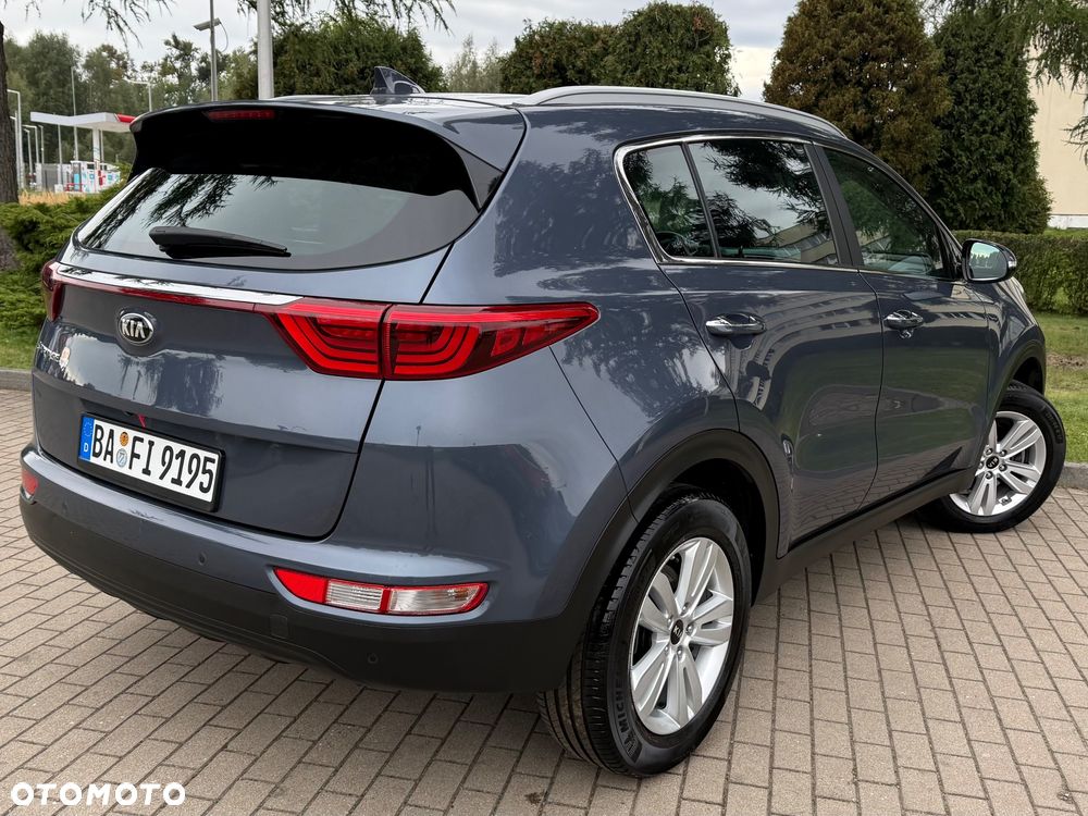 Kia Sportage 1.6 GDI 2WD Dream-Team Edition - 4