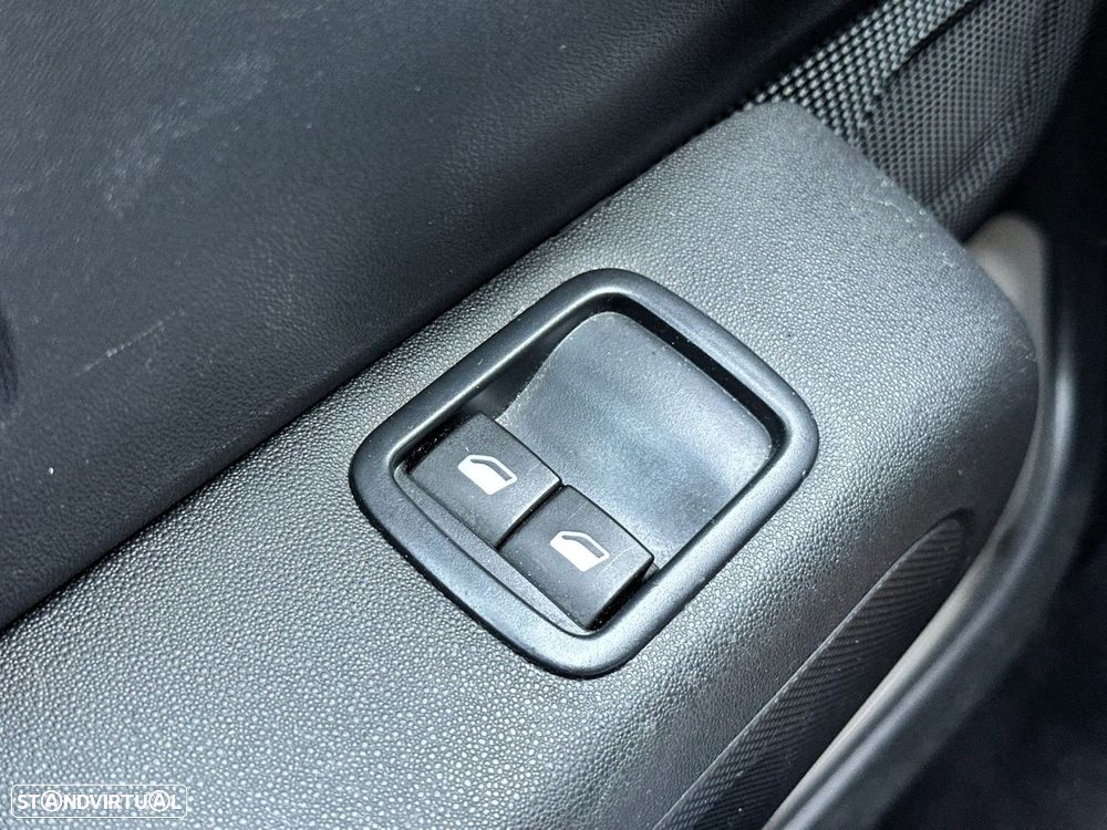 Citroën C3 1.2 PureTech Feel - 18