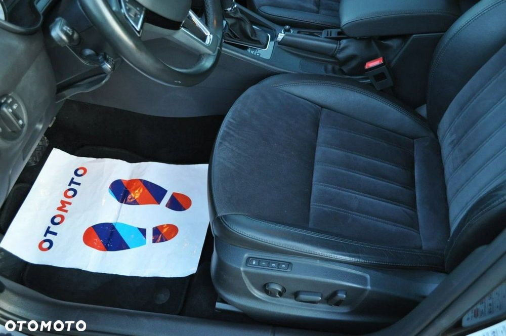 Skoda Octavia 2.0 TDI 4x4 DSG RS - 28