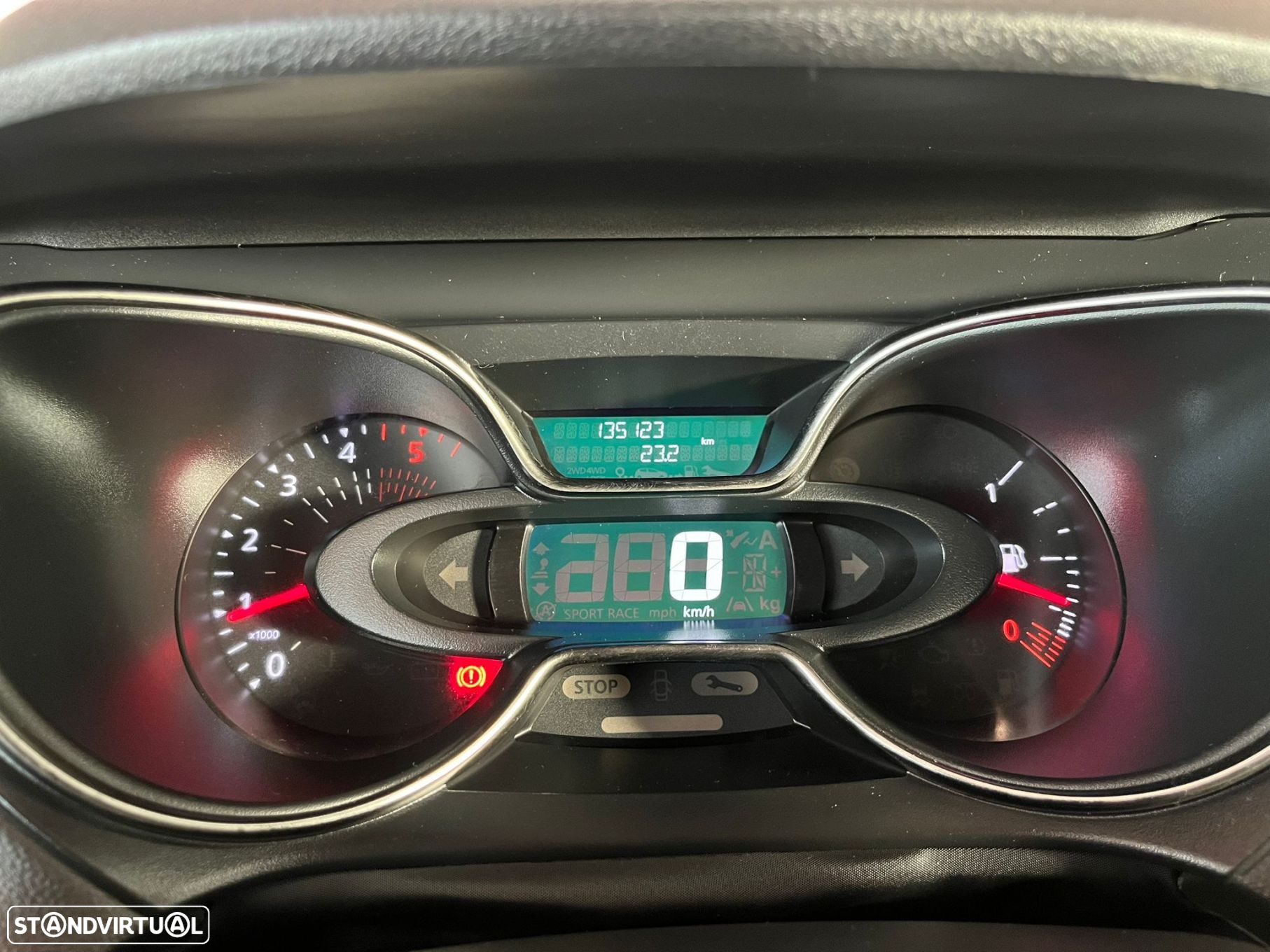 Renault Captur 1.5 dCi Exclusive - 13