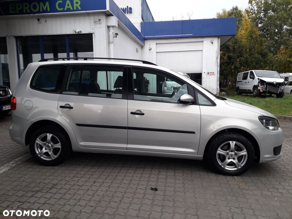 Volkswagen Touran - 27