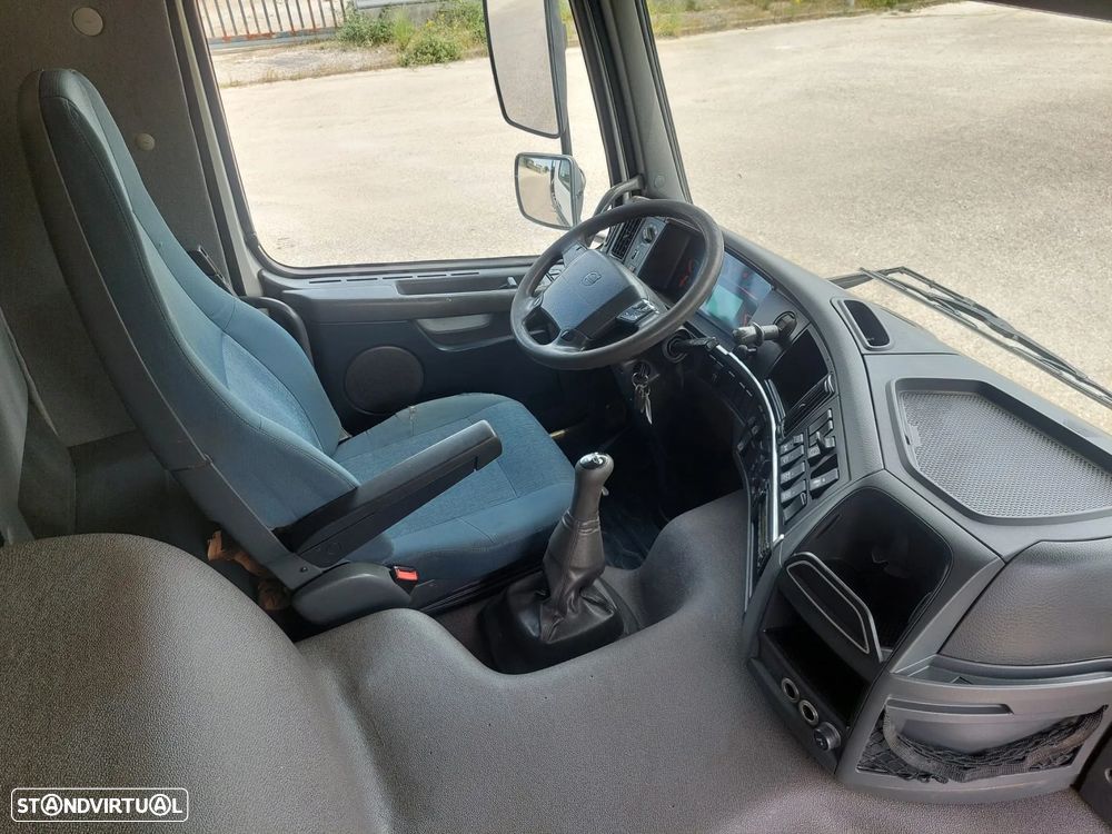 Volvo FMX 370 Grua - 8