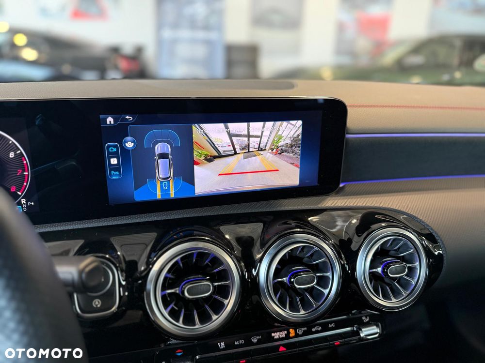 Mercedes-Benz CLA 180 7G-DCT Edition AMG Line - 30