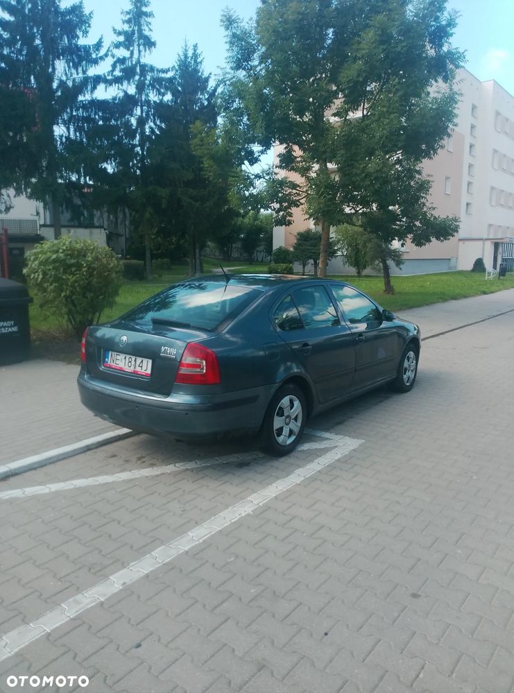 Skoda Octavia 1.6 Tour - 4