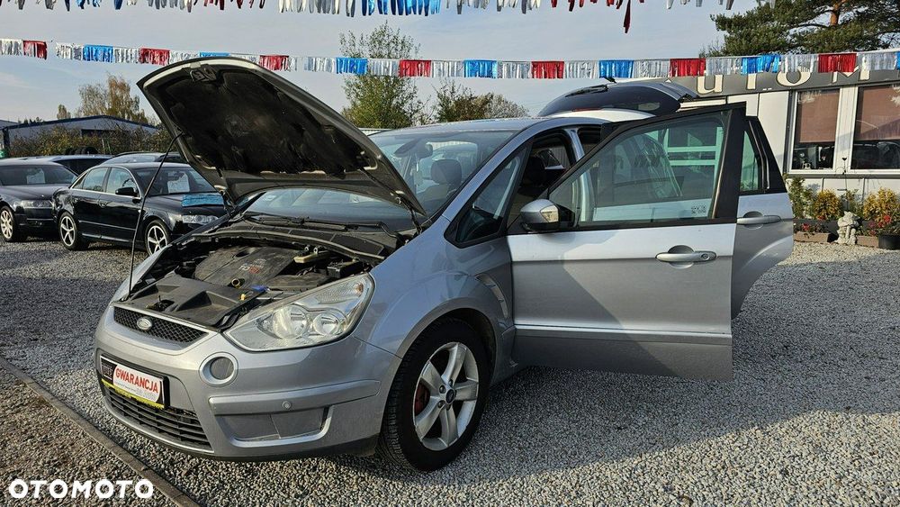 Ford S-Max - 14