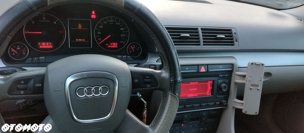 Audi A4 Avant - 33