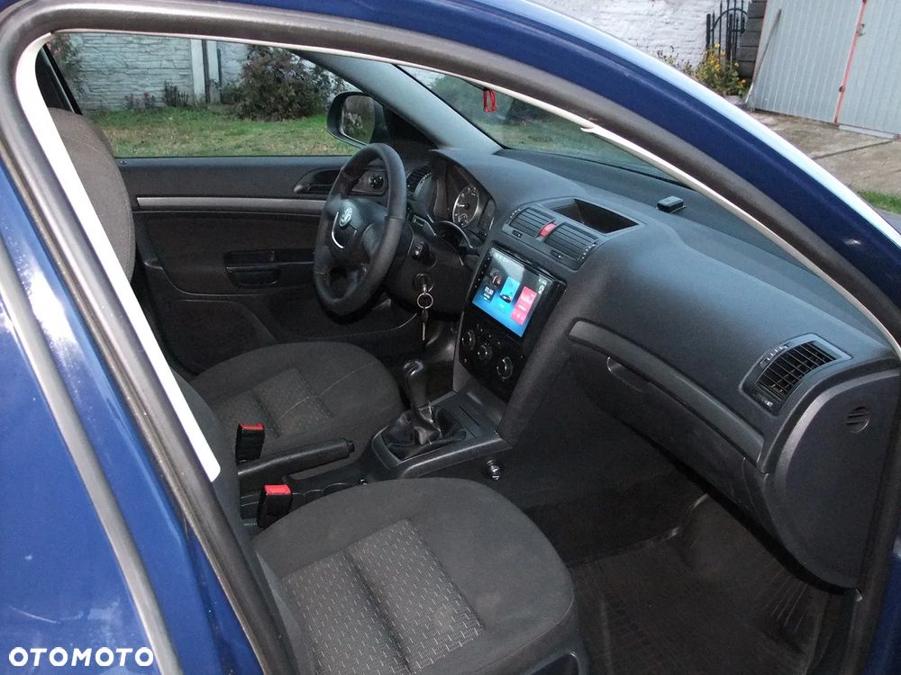 Skoda Octavia 1.6 - 11