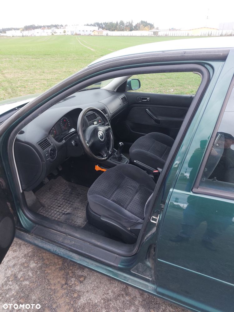 Volkswagen Bora 1998 photo 5