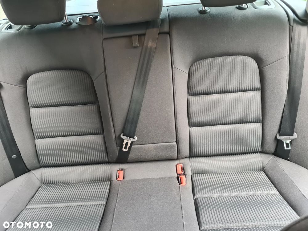Audi A4 Avant 2.0 TDI DPF Attraction - 23