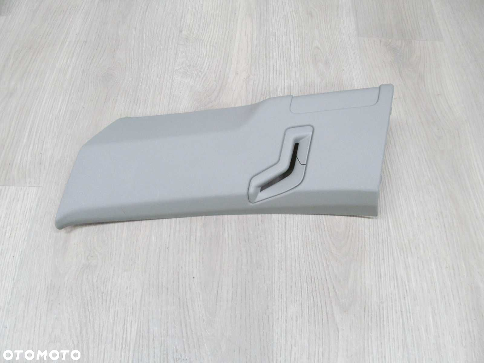 VOLVO XC90 POSZYCIE OSLONA SLUPKA TYL PRAWA 02-14 - 3