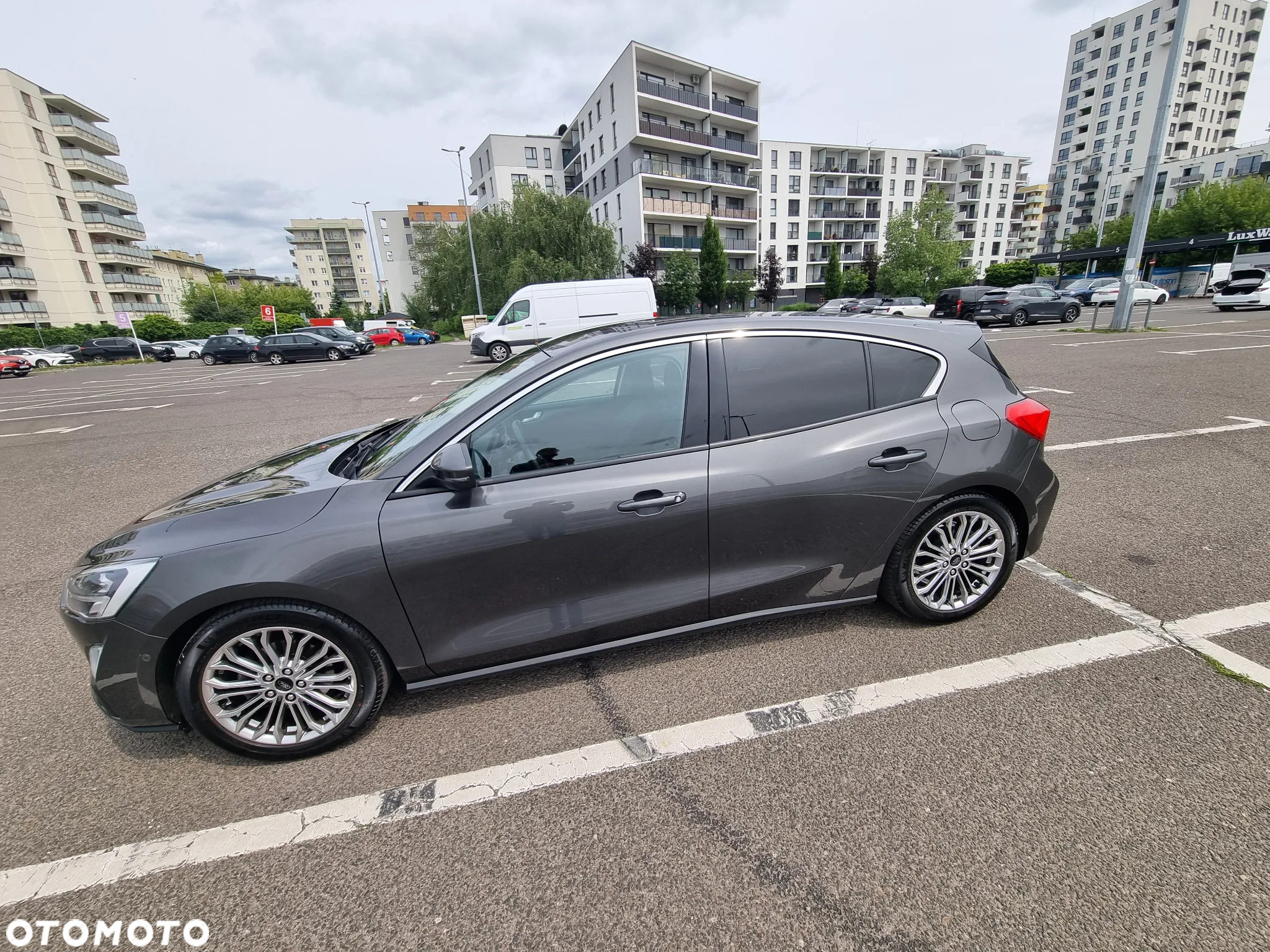 Ford Focus 1.0 EcoBoost Titanium Business - 6