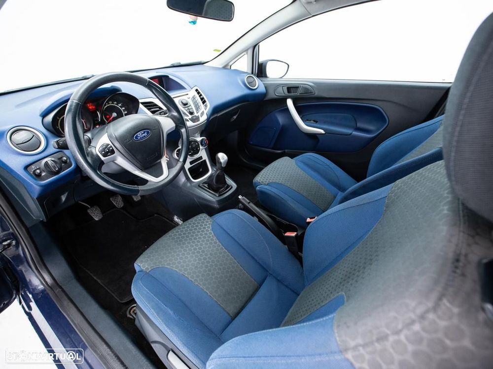 Ford Fiesta - 7
