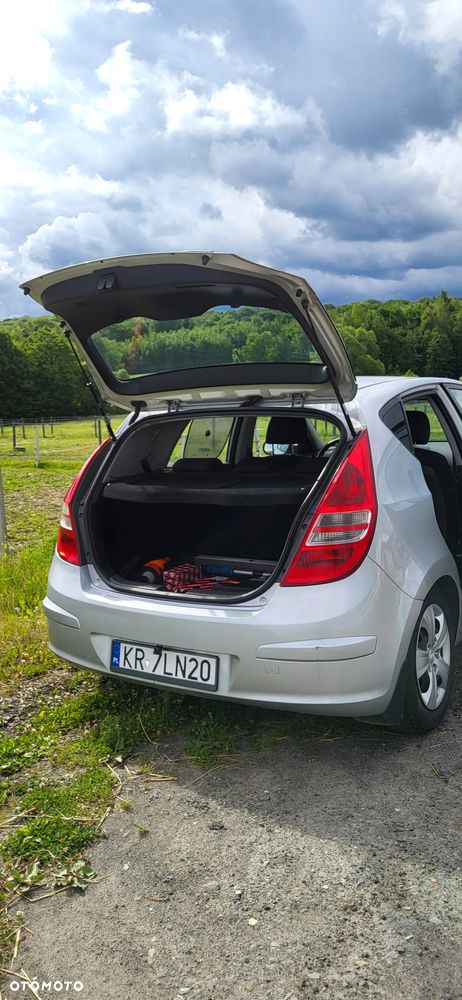 Hyundai i30 1.6 CRDi Comfort - 11