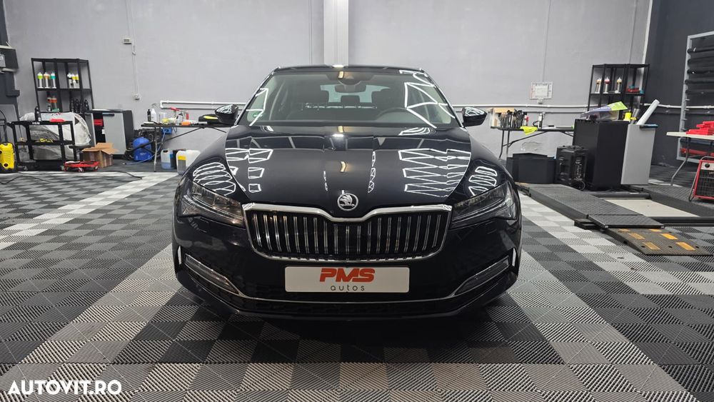 Skoda Superb 2.0 TDI DSG Premium Edition - 8