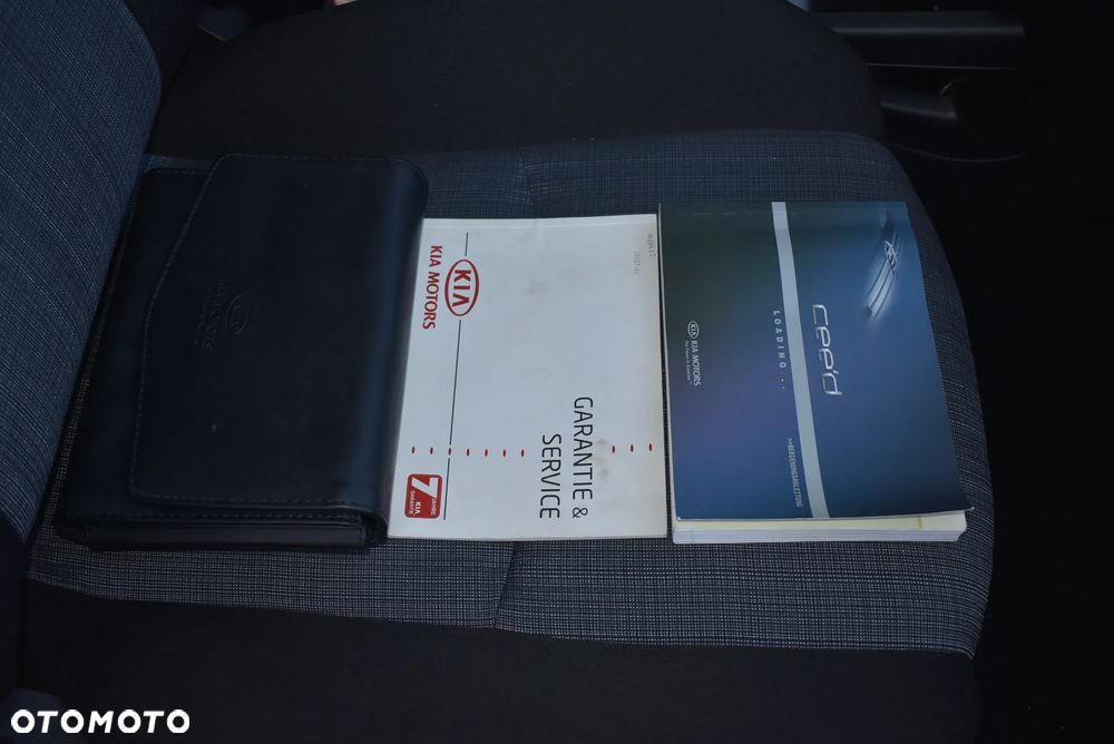 Kia Ceed - 29