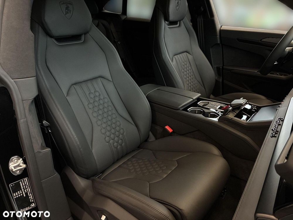 Lamborghini Urus - 7