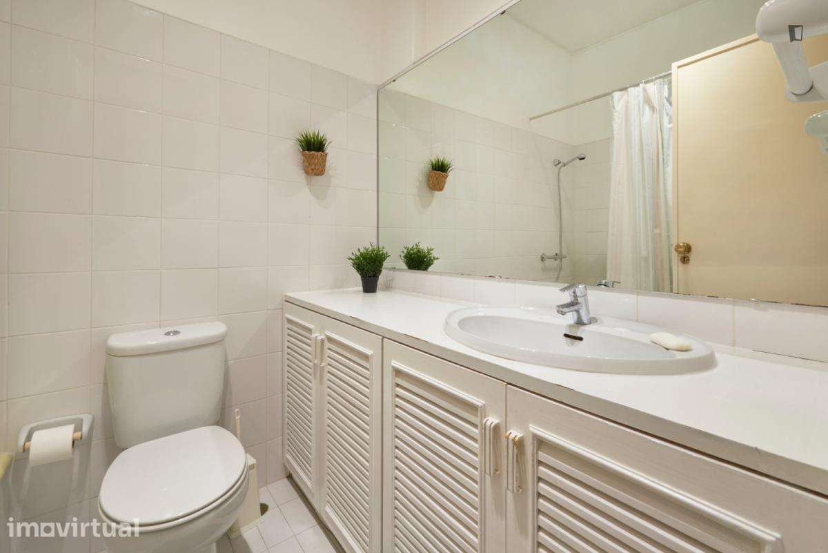 Quarto - localizado em Restelo Lisbon - Grande imagem: 4/29