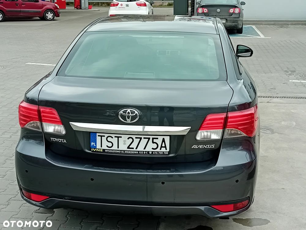 Toyota Avensis 2.2 D-4D Premium - 2