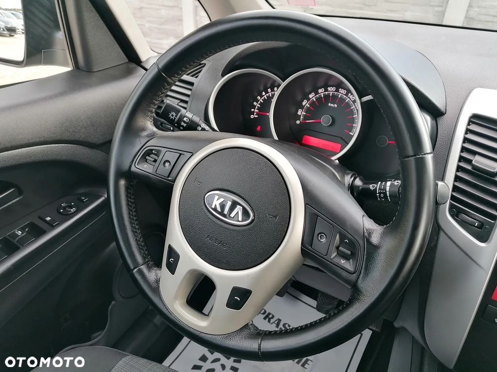 Kia Venga 1.6 CVVT Fifa World Cup Edition - 16