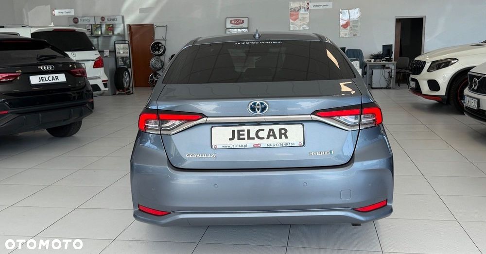 Toyota Corolla - 12