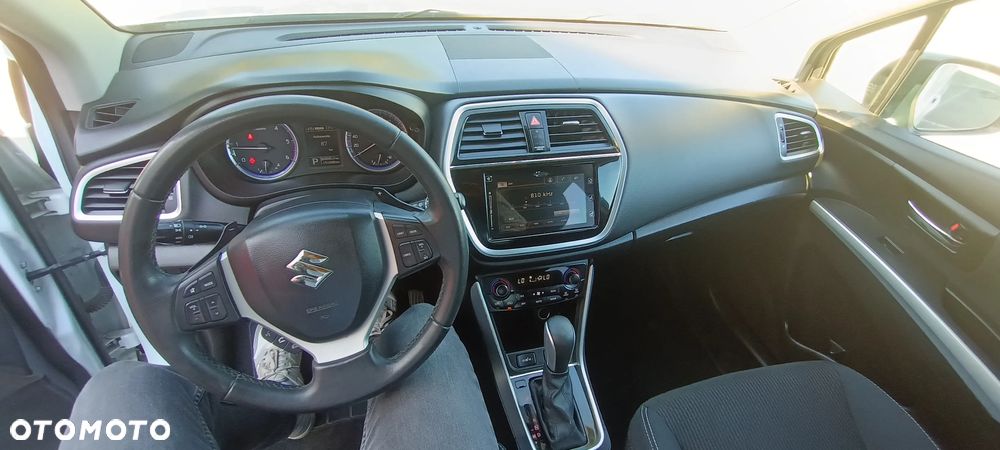 Suzuki S-Cross - 36