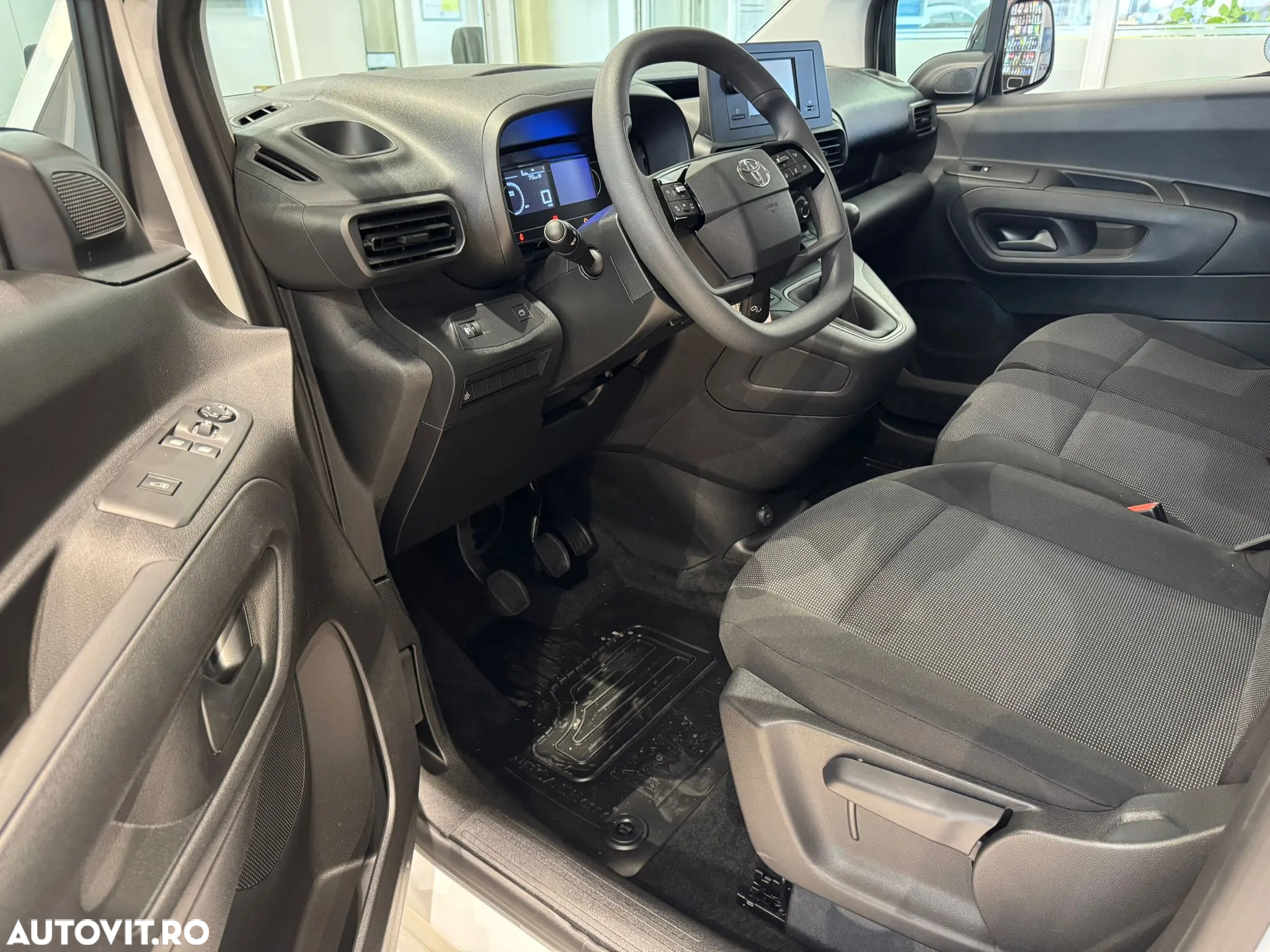 Toyota Proace City Verso 1.5 D-4D 102CP 5MT 4+1 L1H1 Comfort - 9